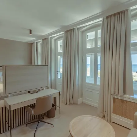 Strandhotel Ostende מלון 4*