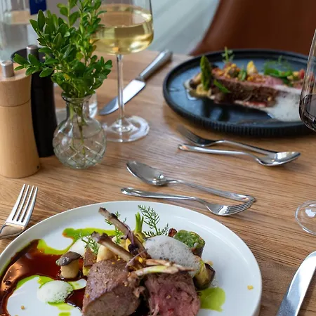 Strandhotel Ostende Otel 4*