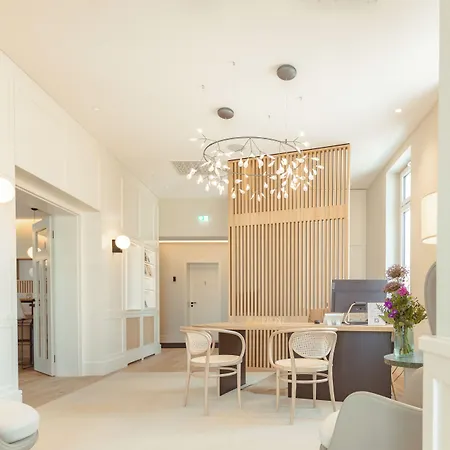 Strandhotel Ostende Отель