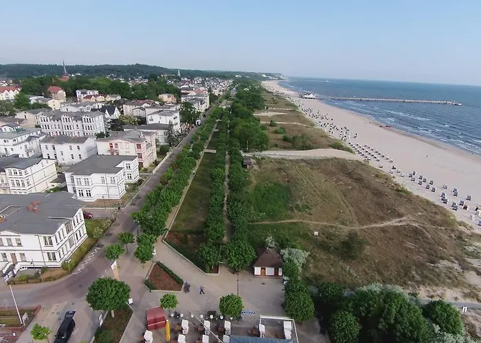 Hotel Strandhotel Ostende 4*